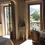 ベッド・アンド・ブレックファスト Les Means