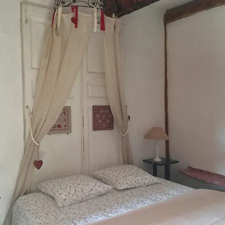 Les Means Bed & Breakfast