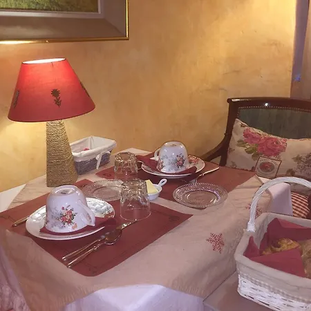 Couette-café Chambres D'h\u00f4tes Les Means