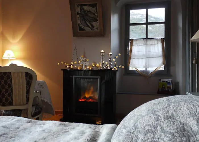 Chambres D'h\u00f4tes Les Means 3* Méolans