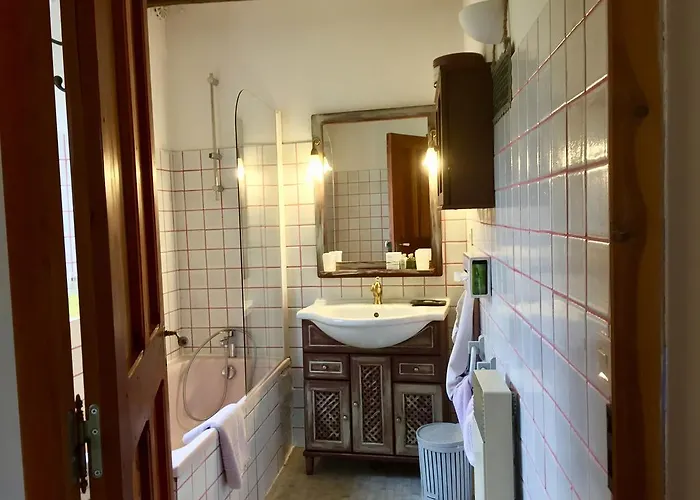 Couette-café Chambres D'h\u00f4tes Les Means 3*