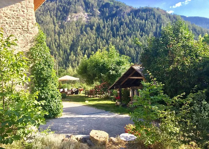 Couette-café Chambres D'h\u00f4tes Les Means